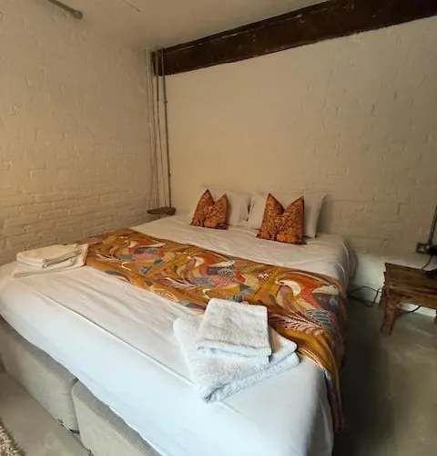 Stylish Industrial 1 Bed * 布里斯托