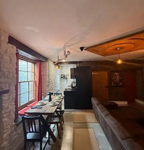 Stylish Industrial 1 Bed Apartament *