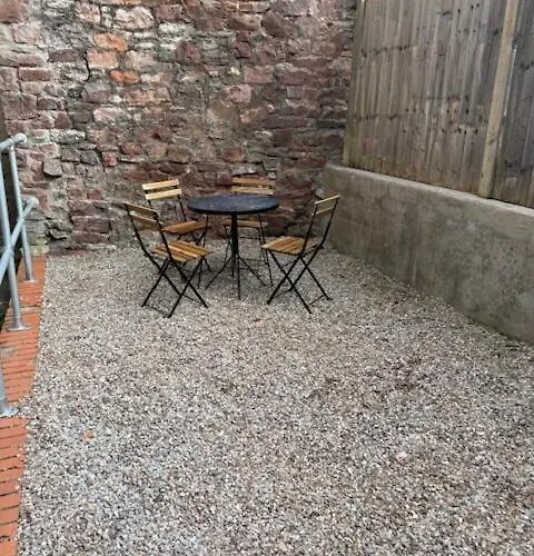 Apartment Stylish Industrial 1 Bed *